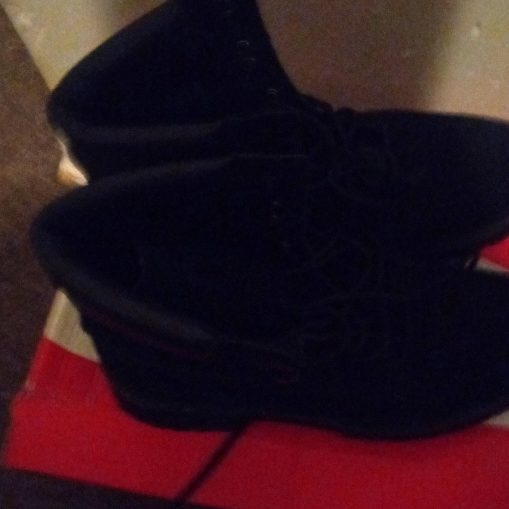 All black timberlands